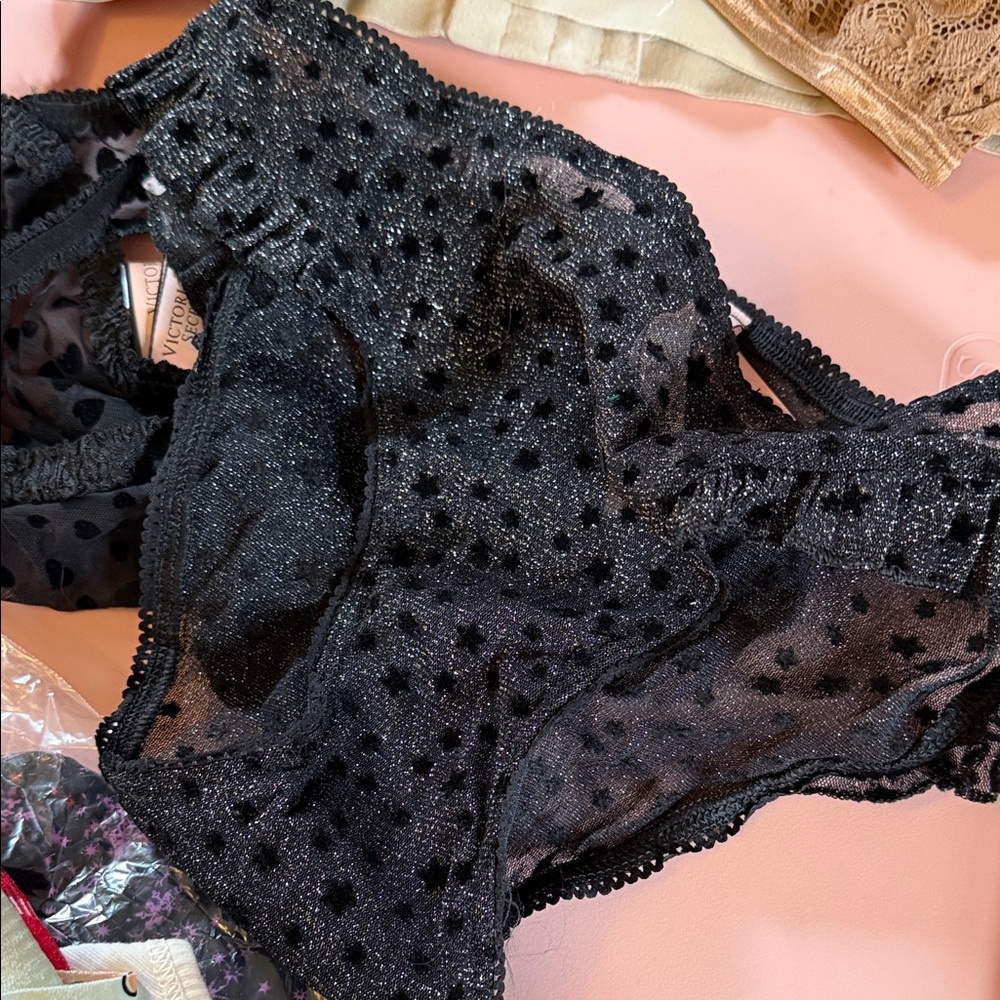 PINK Victoria's Secret Mixed Panty & Bralette Set - Black, Cream, Blue, Red - Picture 6 of 9